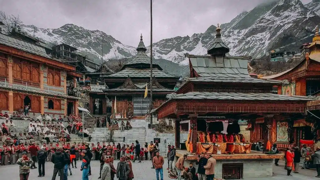 Holi in sangla - himachal pradesh - insta himachal