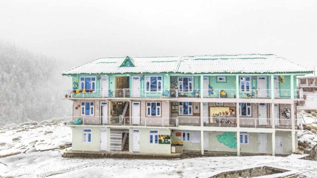 Zostel Chaitkul - Hostels in Himachal Pradesh - Insta Himachal