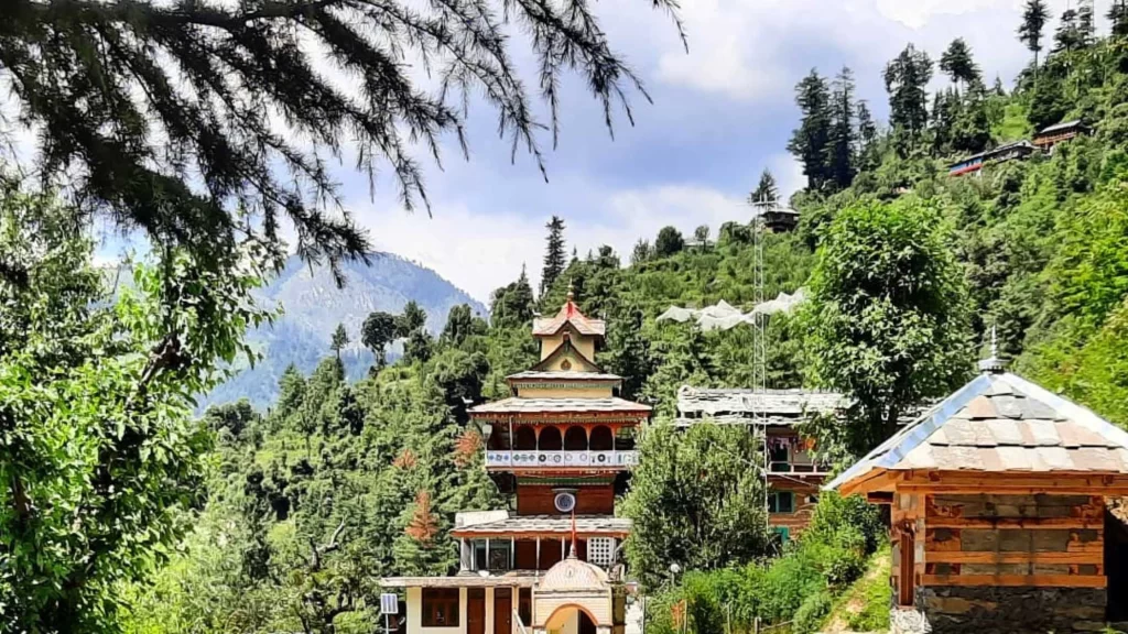 Shringa-Rishi-Temple-Banjar-Himachal-Pradesh