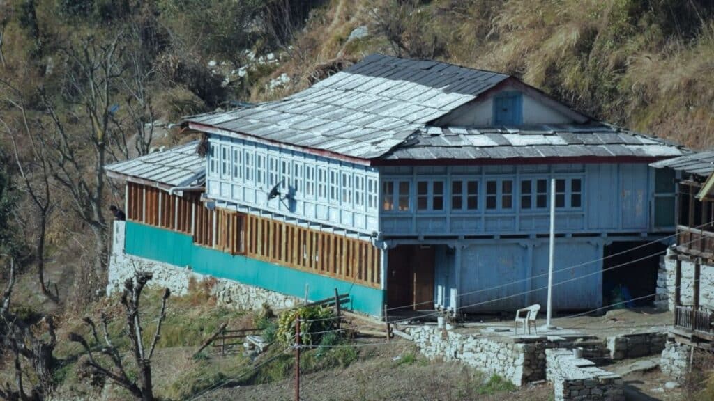 Valley Top Homestay - Homestays in Jibhi - Himachal Pradesh