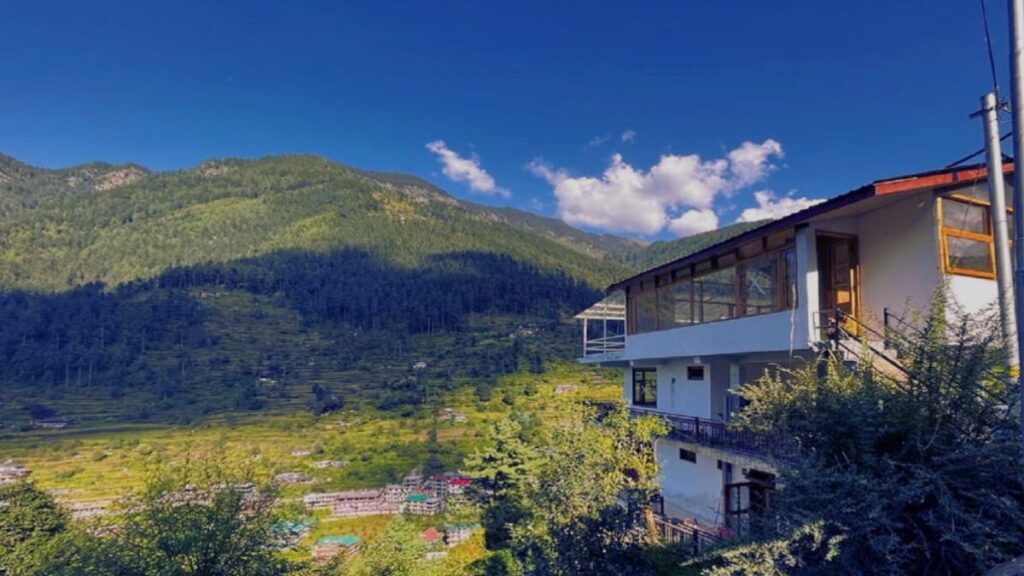 Young Monk Hostel, Bhalagram Blog Himachal Pradesh - Insta Himachal 